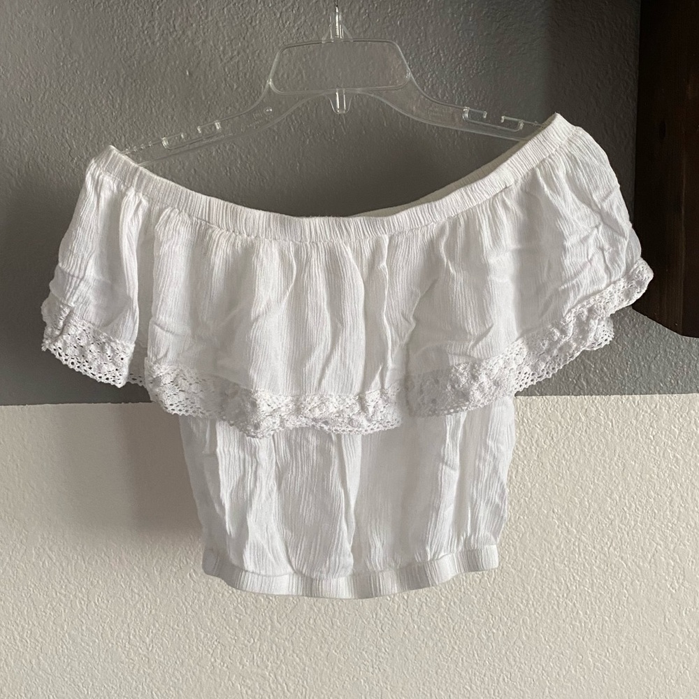 White crop top